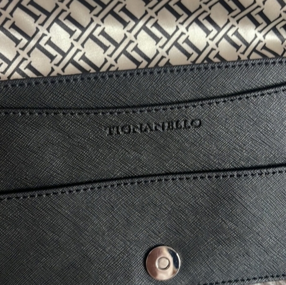 Tignanello NWOT Crossbody Bag - Picture 5 of 6